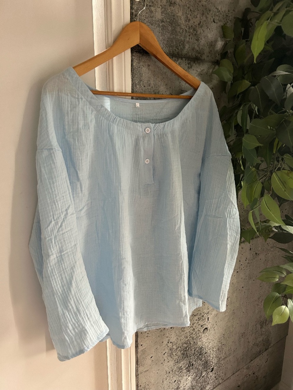 NWOT Baby Blue Linen/cotton Top
